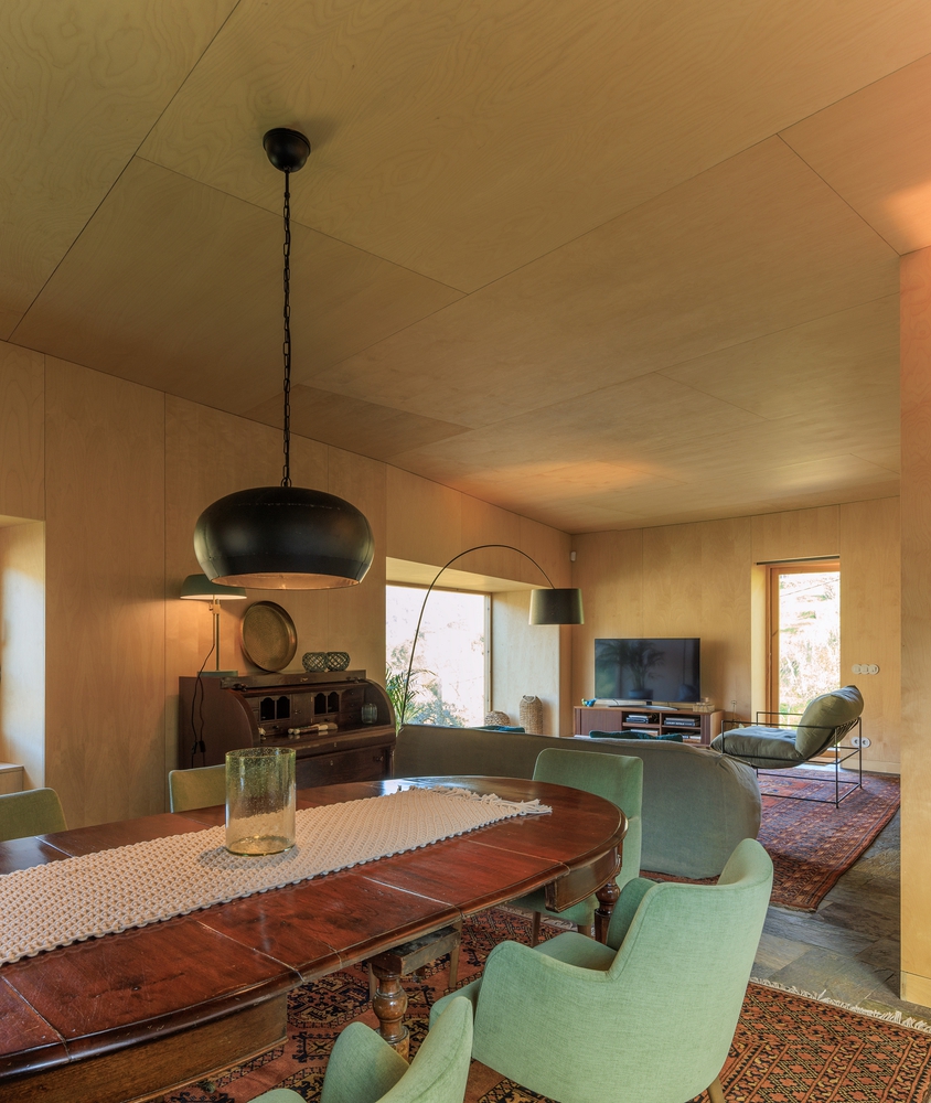 葡萄牙埃尔米达住宅创新改造丨Carlos Castanheira-12