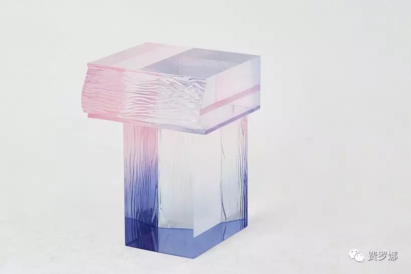 hold不住的少女心  |“水晶”桌 流光溢彩惹人爱-6