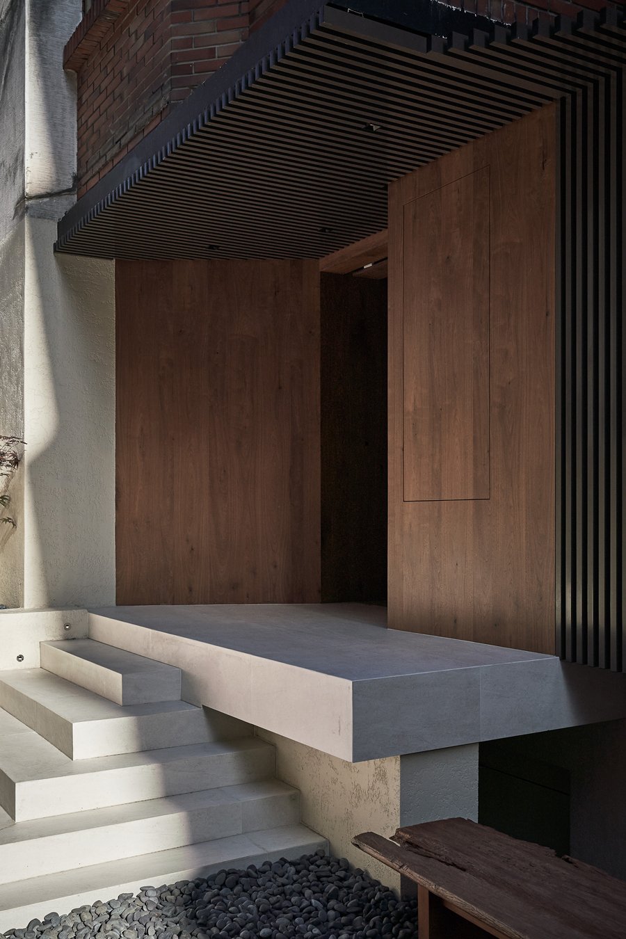 街區中的一隅秘境：演繹沈浸式現代日式美學，開啟五感饗宴的割烹料理空間 —「掬·Kiku」 — Hey!Cheese-3