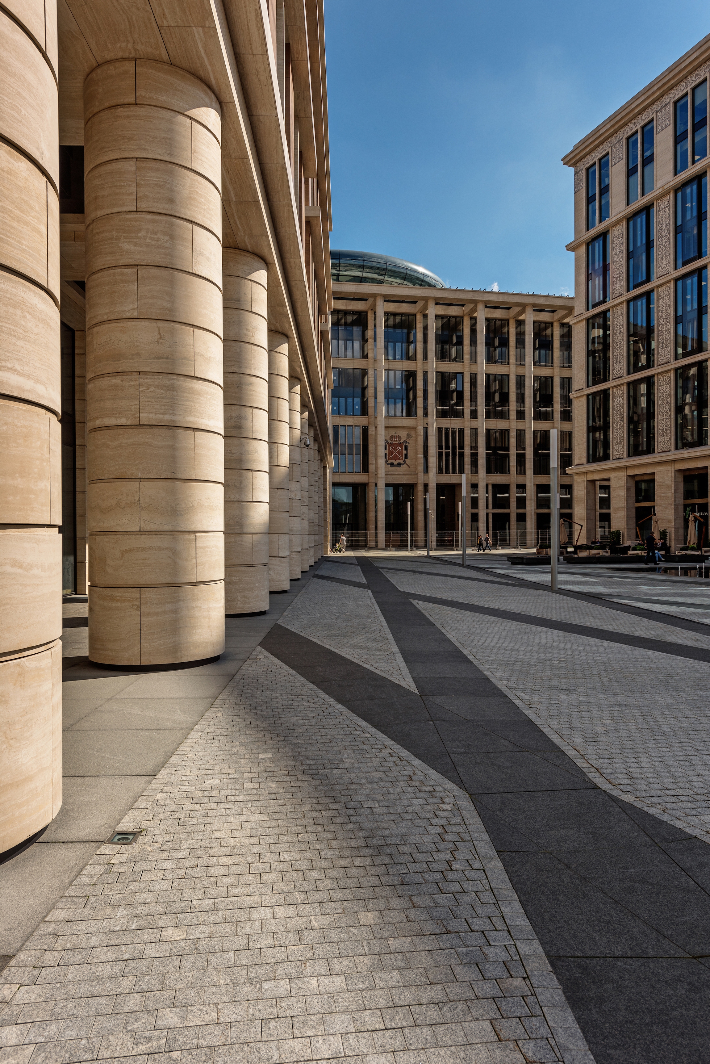 Àäìèíèñòðàòèâíûé è îáùåñòâåííî-äåëîâîé êîìïëåêñ «Íåâñêàÿ ðàòóøà»-29