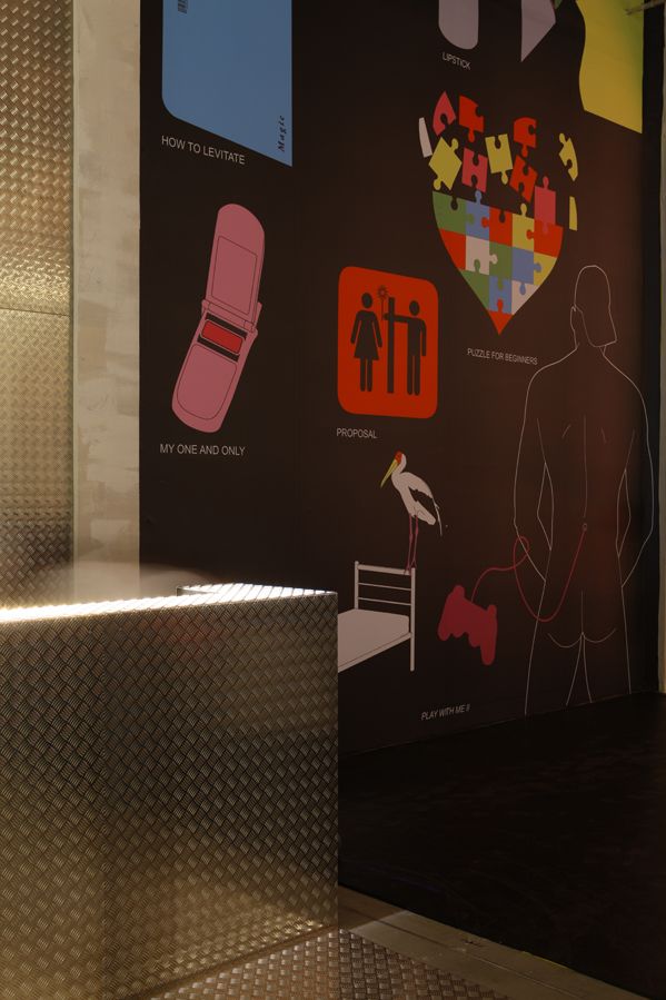 2010 秋冬普拉达女装秀-9