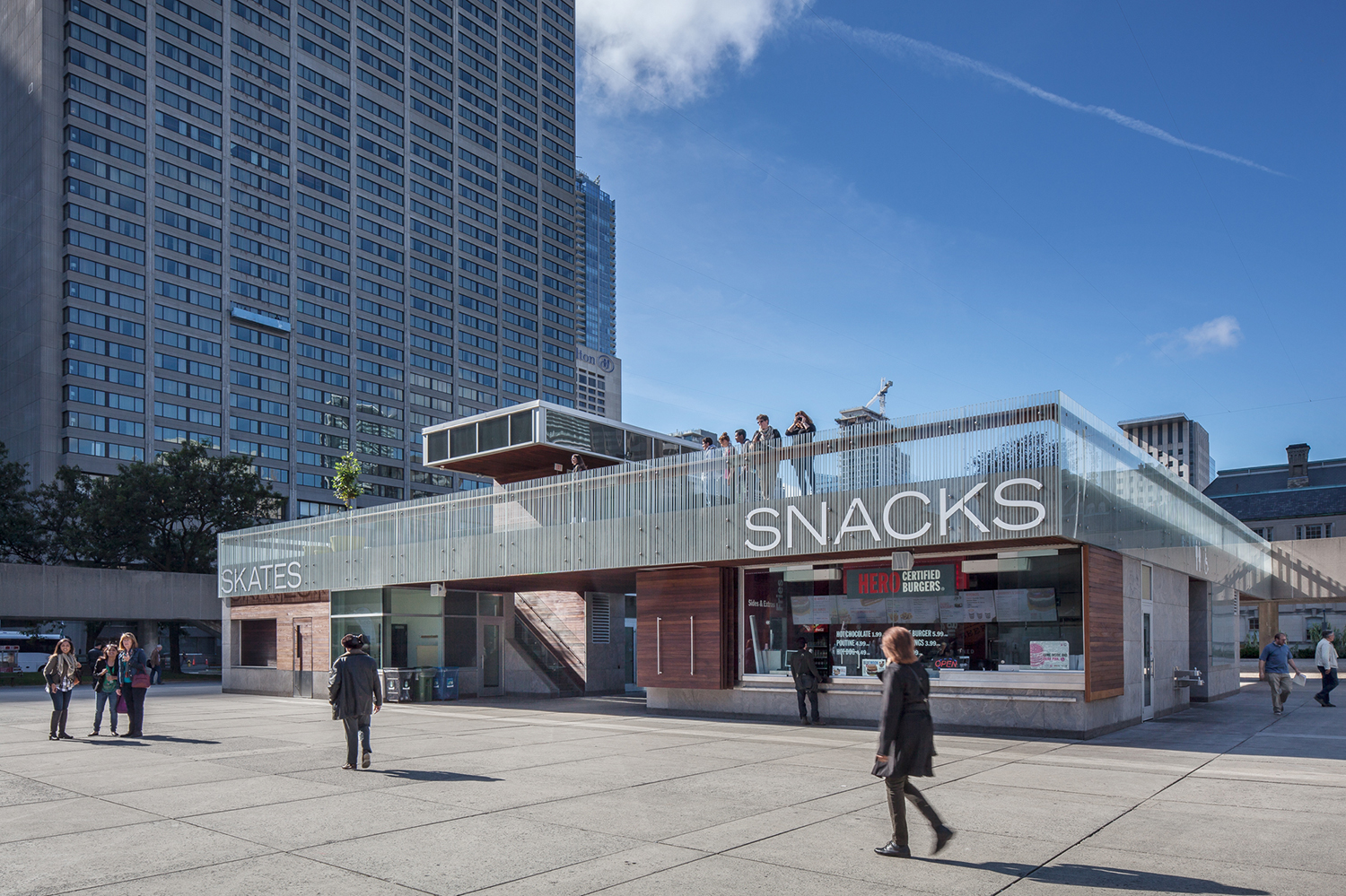 多伦多 Nathan Phillips Square 更新 · 现代公共空间的典范-6