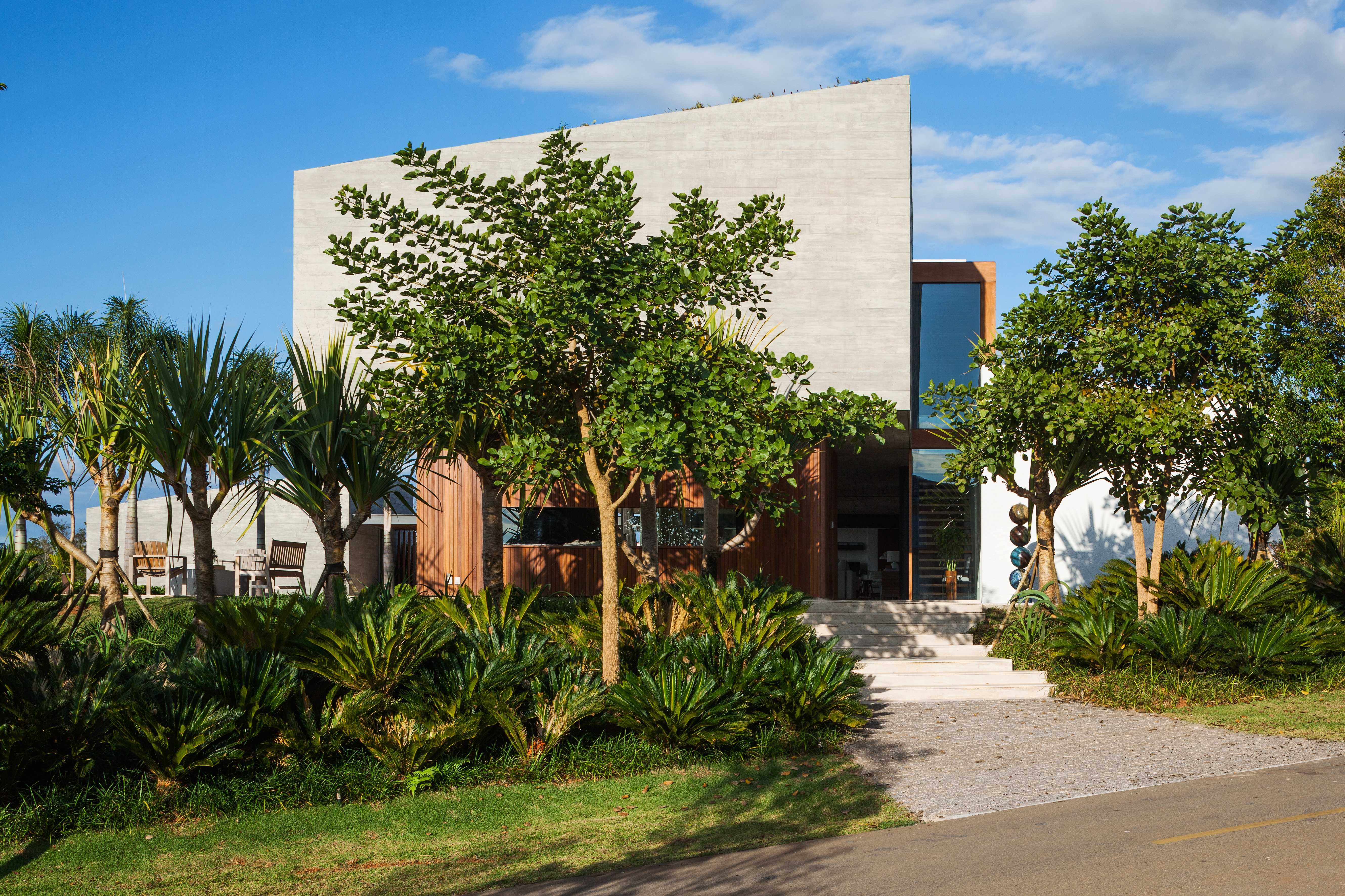 砖石与玻璃的交响乐——EL Residence 度假屋设计-6