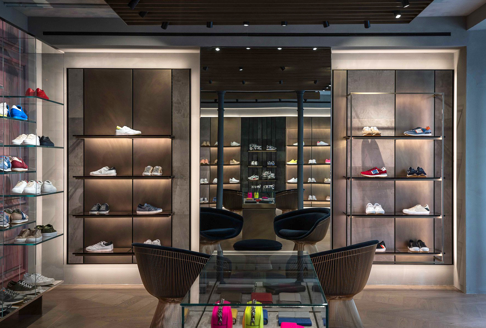 巴黎菲利普模特精品店丨法国巴黎丨Marco Costanzi Architects-7