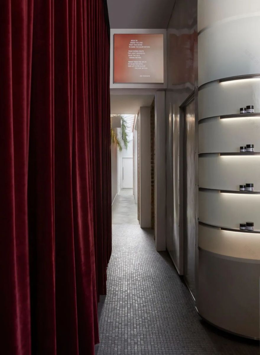 Lilian Von Trapp 珠宝旗舰店设计-14