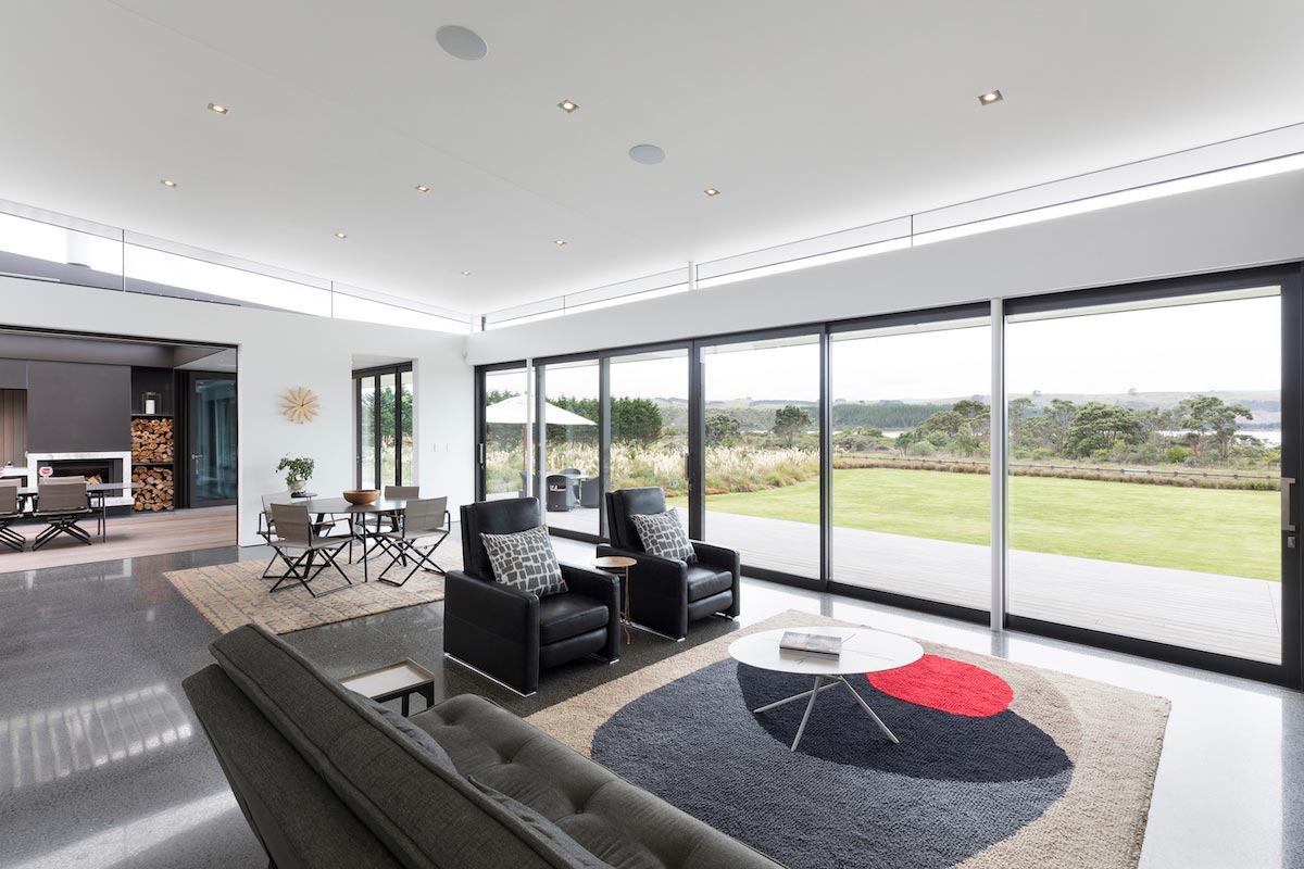 Lakes Edge light, airy holiday home by ChowHill Architects   CAANdesign  Architecture and home design blog-14