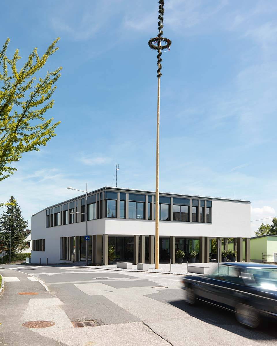 阿沙赫社区中心丨Hertl Architekten-8