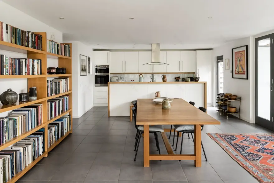 威尔士乡村的岁月木屋-6