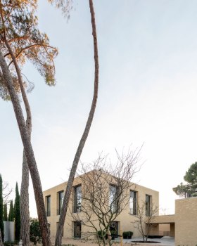 马德里Aravaca砖砌住宅丨西班牙马德里丨Tuñón y Albornoz arquitectos