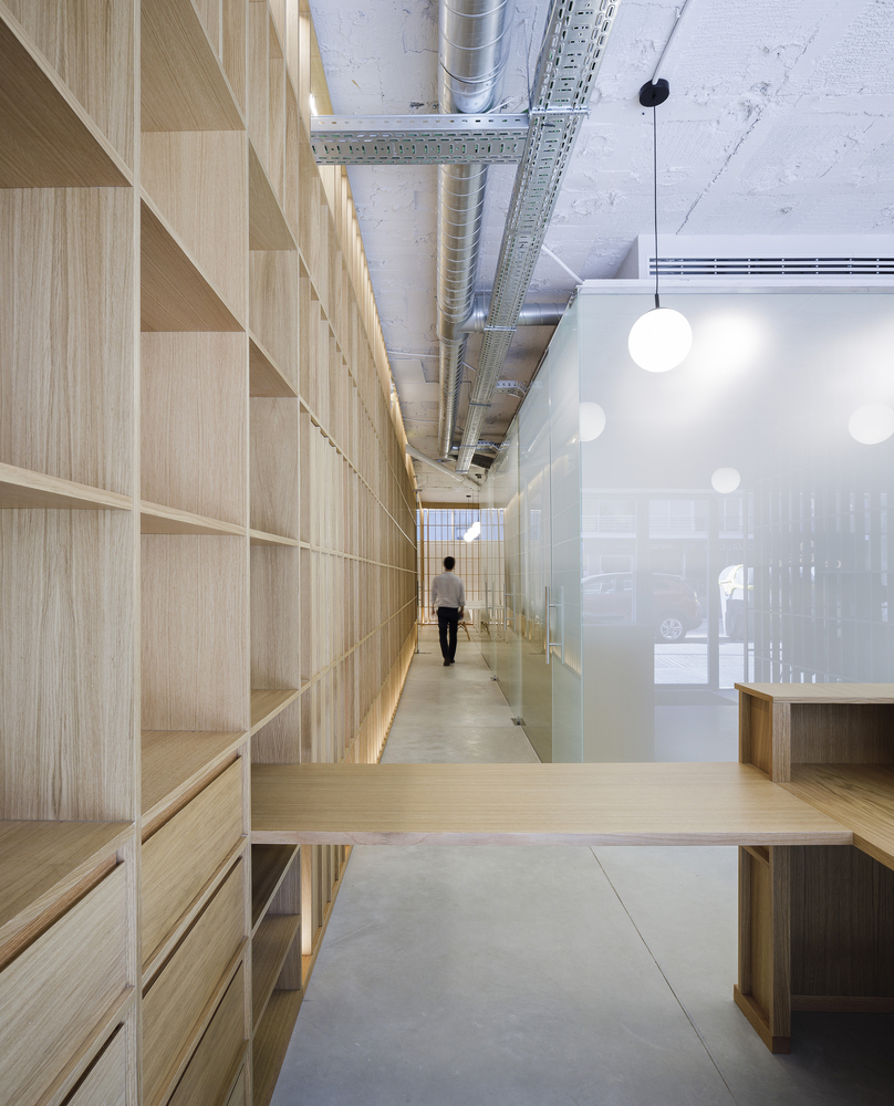 自然光与功能优化的牙科诊所设计-26