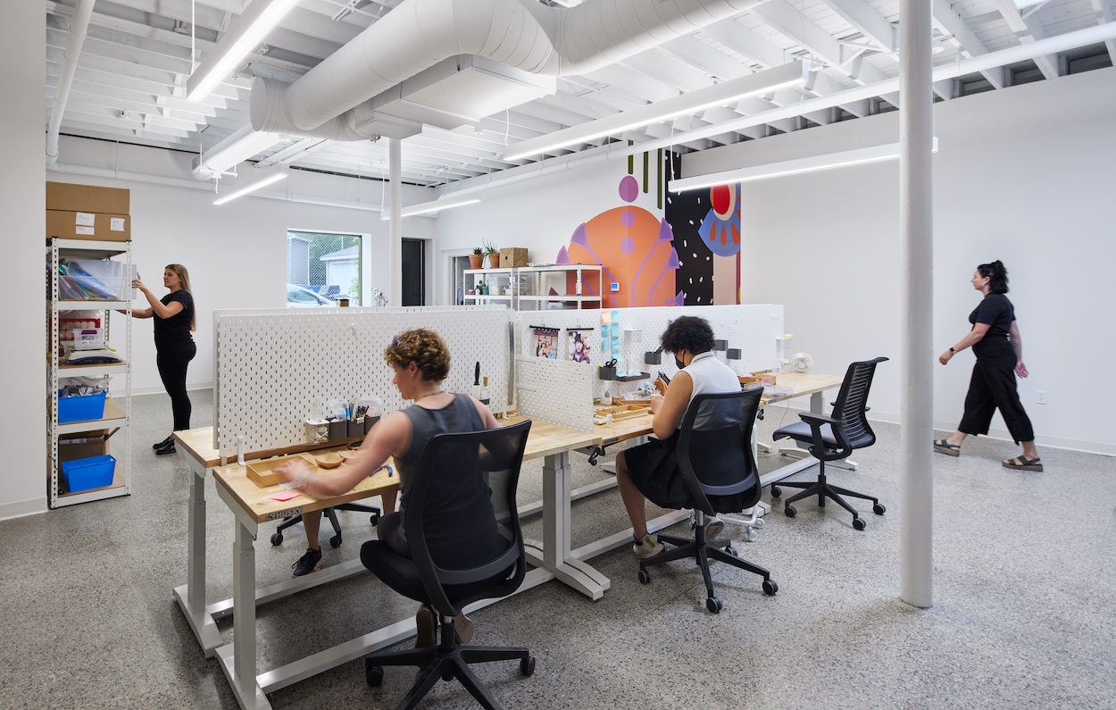 Larissa Loden 旗舰店及制作空间丨Studio BV-13