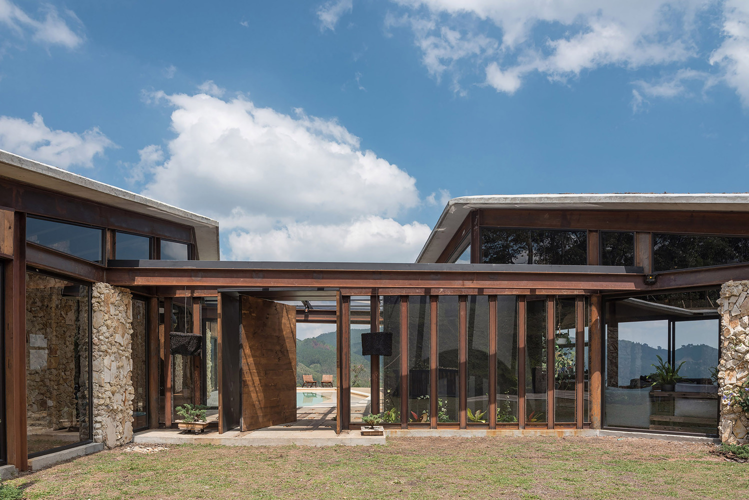 哥伦比亚 Gozu 住宅丨OPUS-15