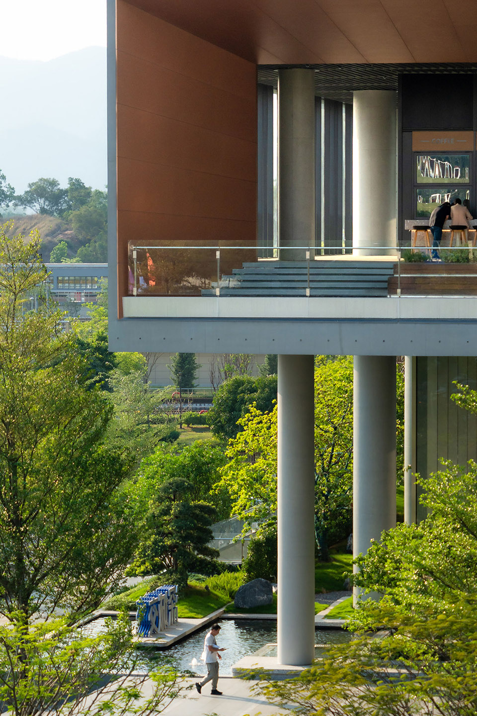 深圳龙华设计产业园（一期）景观设计丨中国深圳丨译地事务所有限公司 + 深圳市城市交通规划设计研究中心股份有限公司-13