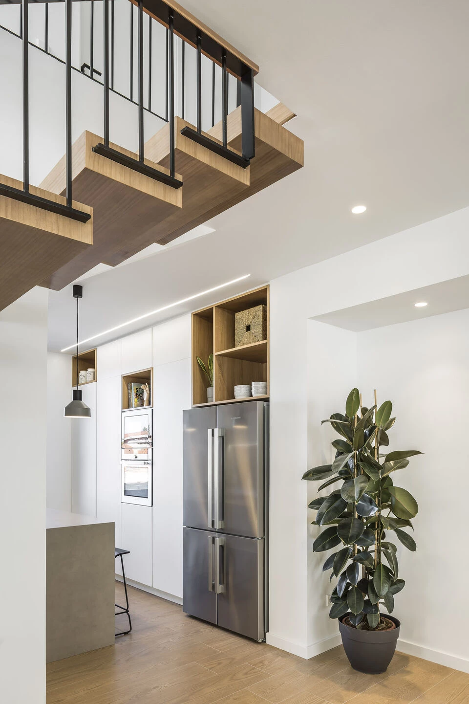 西班牙 Godella 简约现代别墅设计-32