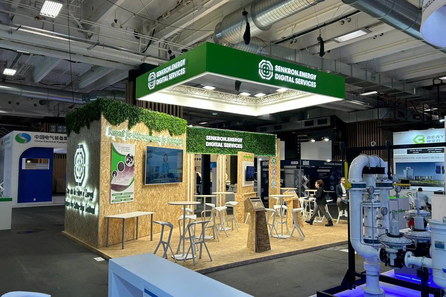 Senkron Energy 数字服务展位设计丨Begum Seckin-10