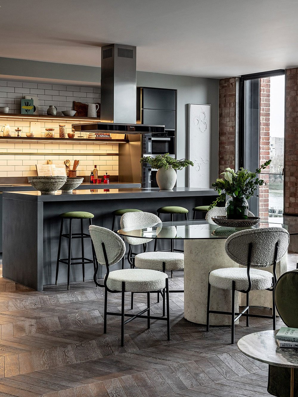 伦敦电池电站改造的时尚公寓设计-6