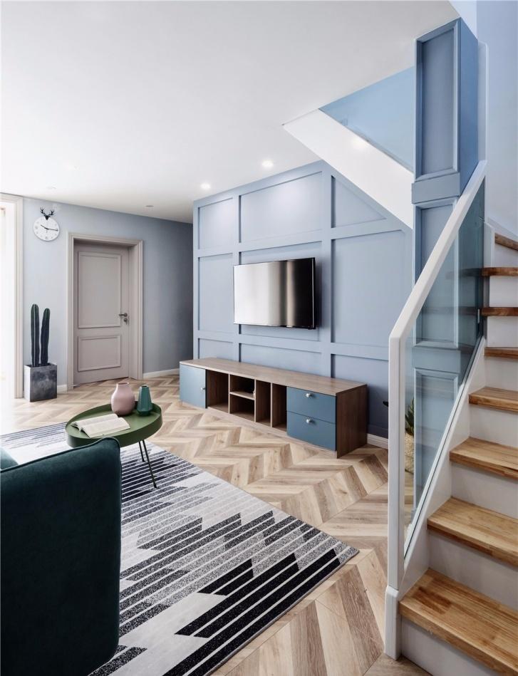 色彩斑斓的别墅 LOFT，童趣与优雅共生-2