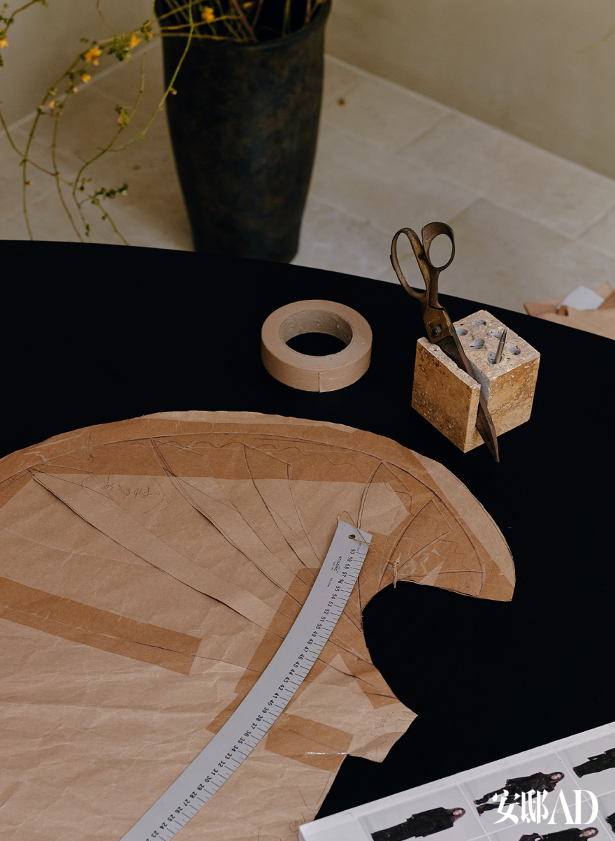 米兰归来的时装设计师,在家中“剪裁”静谧的东方-22
