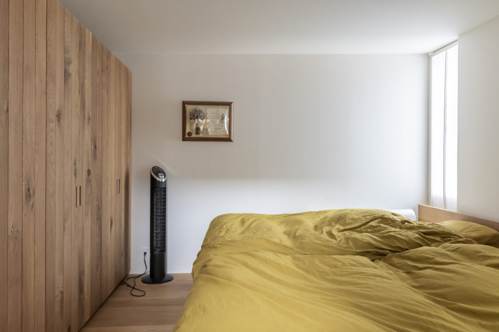 シックで落ち着きのある住空間建築と自然の力で生きる力が高まる | Style of Life | 100%LiFE-13