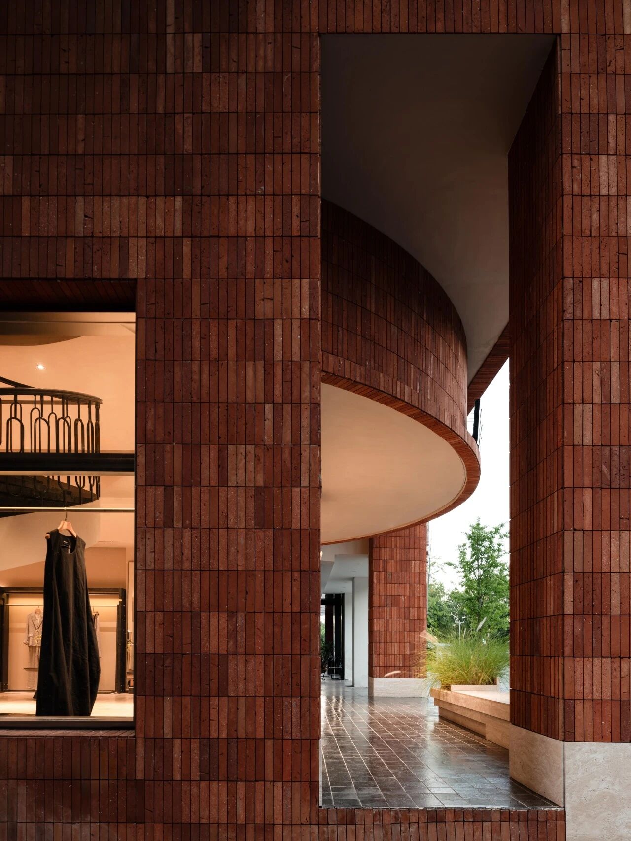 埃及艳后国际设计师品牌买手店丨中国浙江丨北鱼筑造(深圳)设计事务所-11