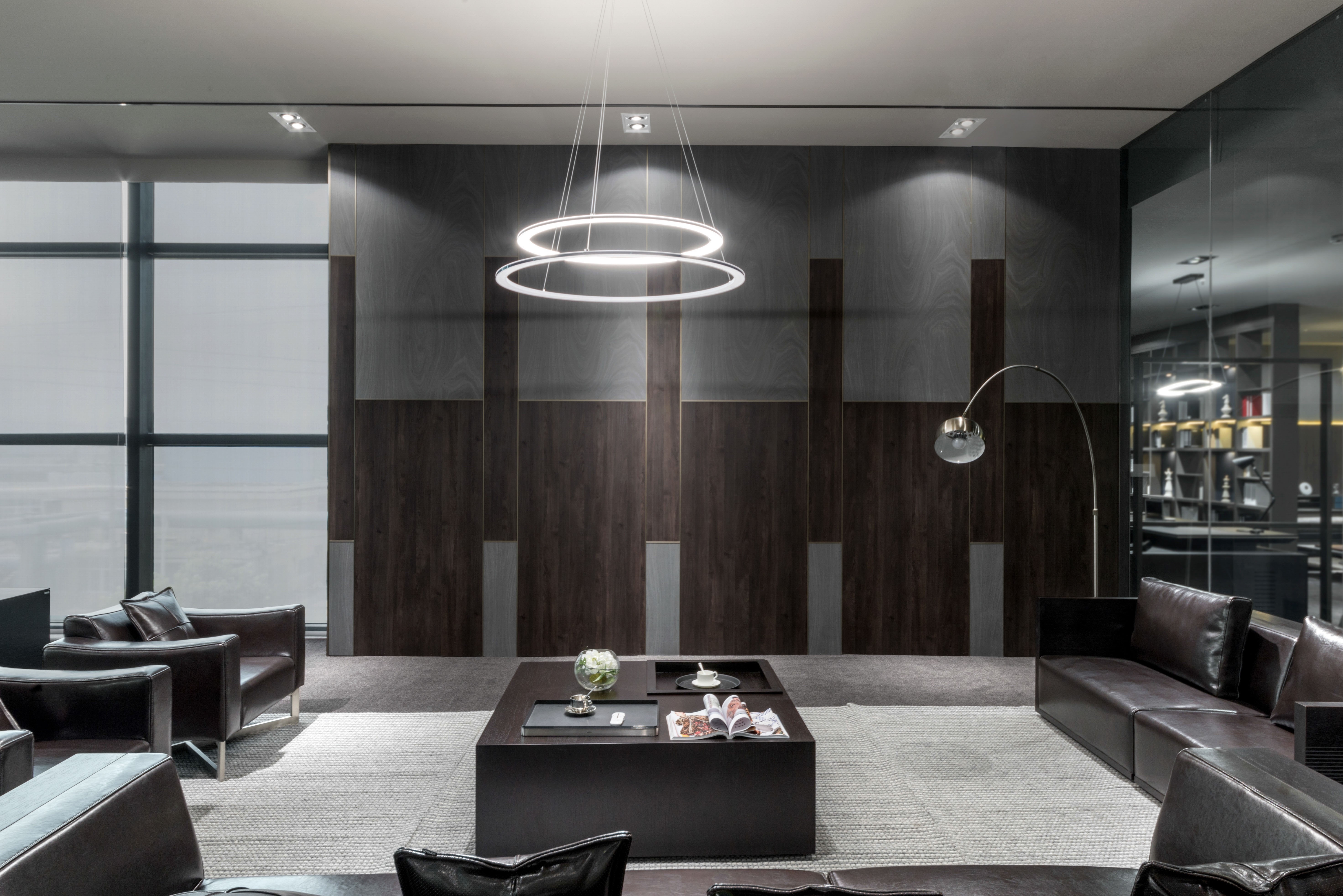 黑色厂房里的红盒子·科尔卡诺杭州办公展厅丨中国杭州丨因未设计-14