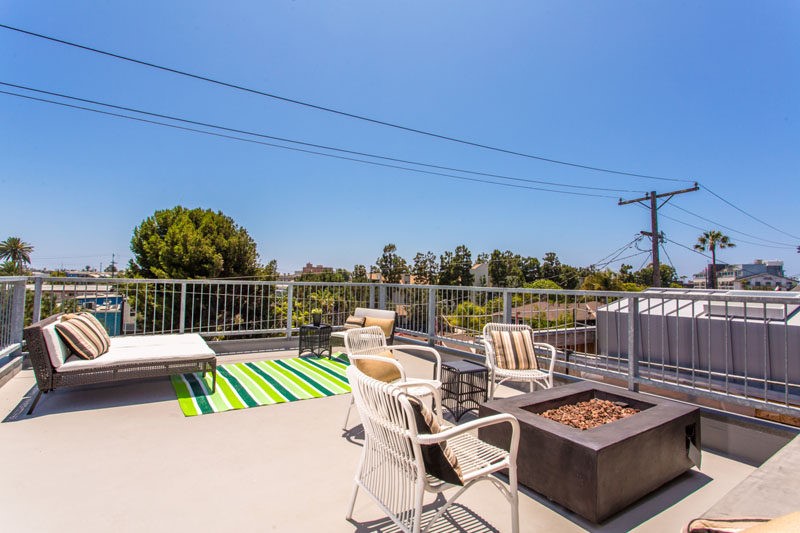 洛杉矶现代木质家居，诠释斯堪的纳维亚式设计-31