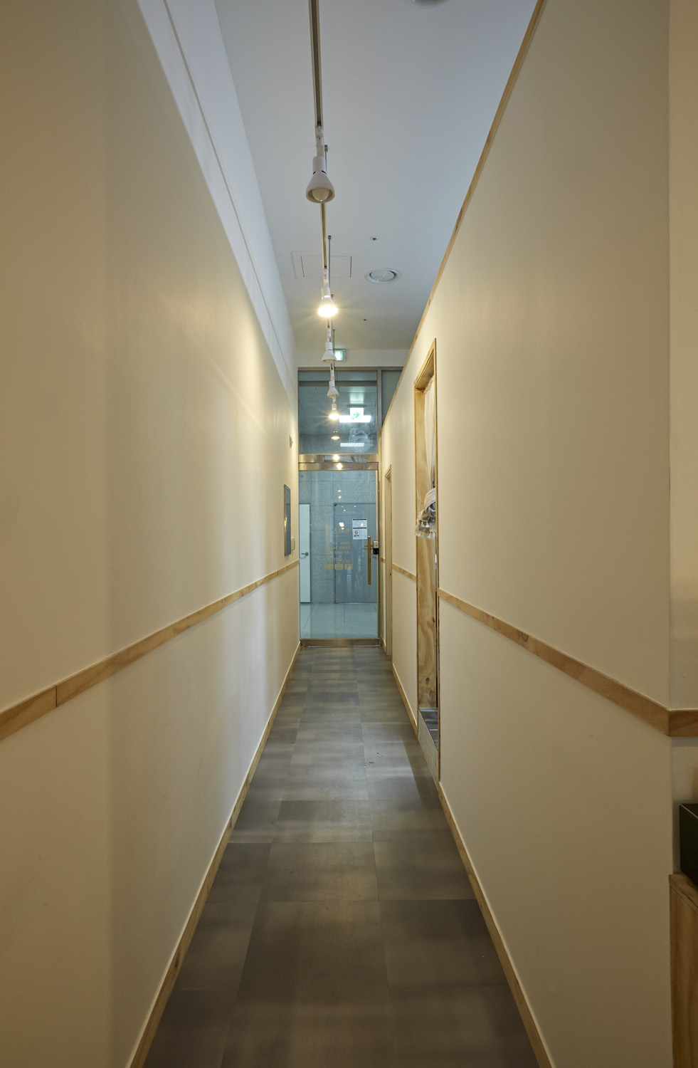 白色木质餐厅 | 极简设计的魅力-13