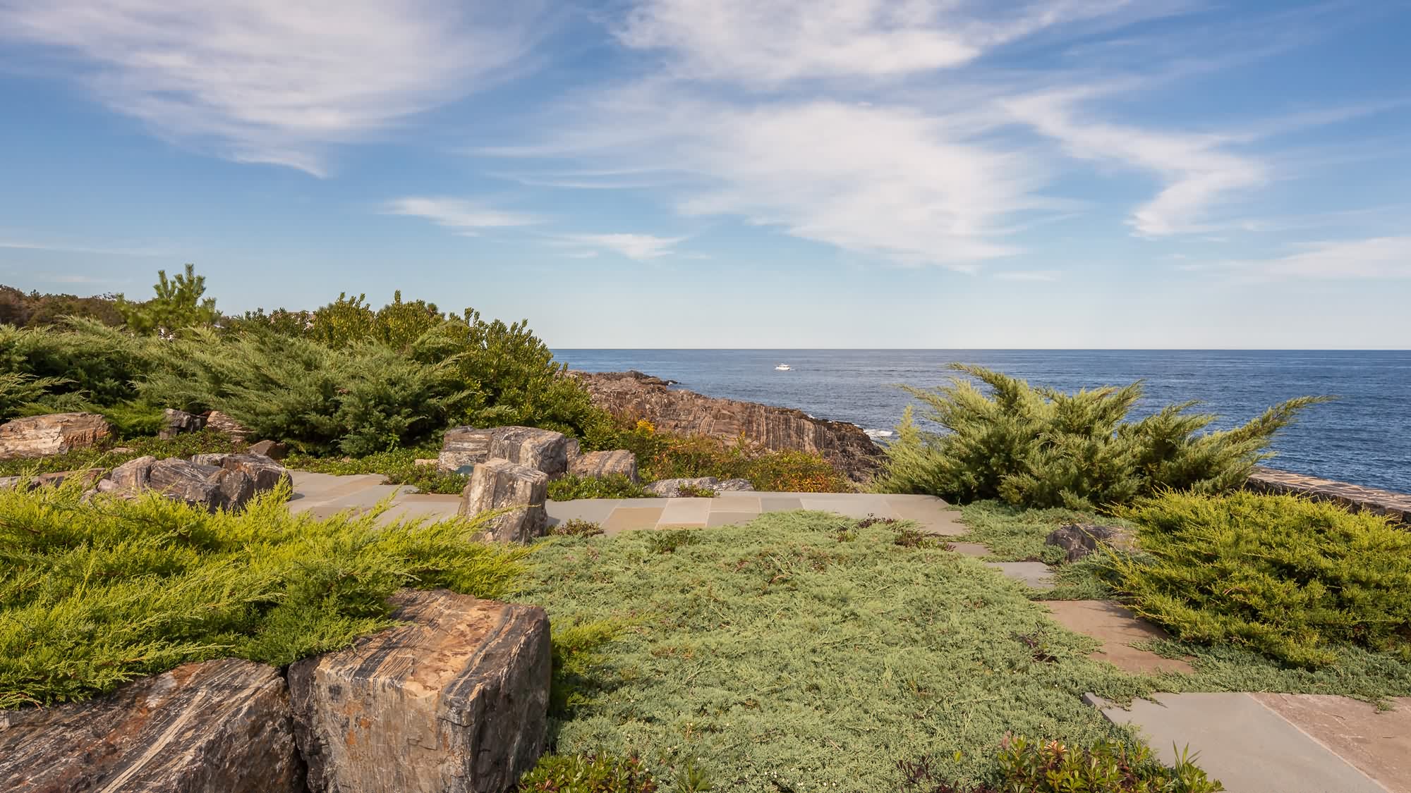 悬崖边的度假别墅丨不详-13