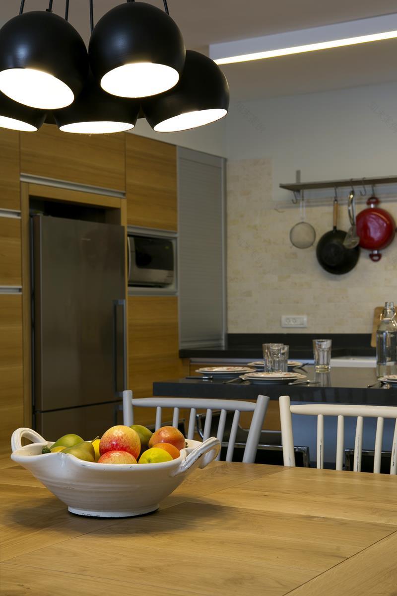 拉马特沙龙全新装修公寓丨建筑师西达斯·梅尔,室内设计师加利特·托托-28