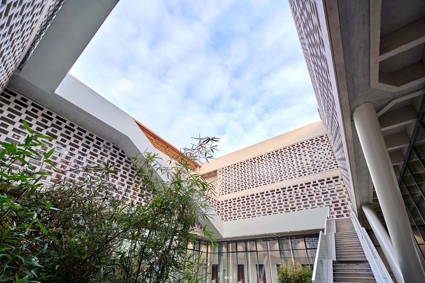 无锡锡宝行 4S 店丨中国无锡丨非常建筑-39