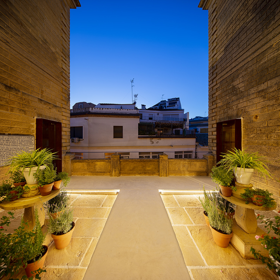 西班牙 Piedra 大楼翻新 | 纯手工石砌艺术的现代诠释-37