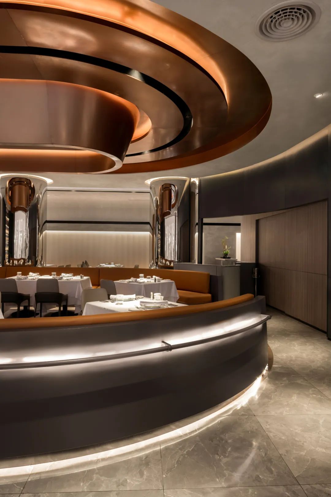 未来主义王品牛排 · 太空舱餐厅的浪漫探索丨中国深圳丨廖凡帆,钟淑铭-30