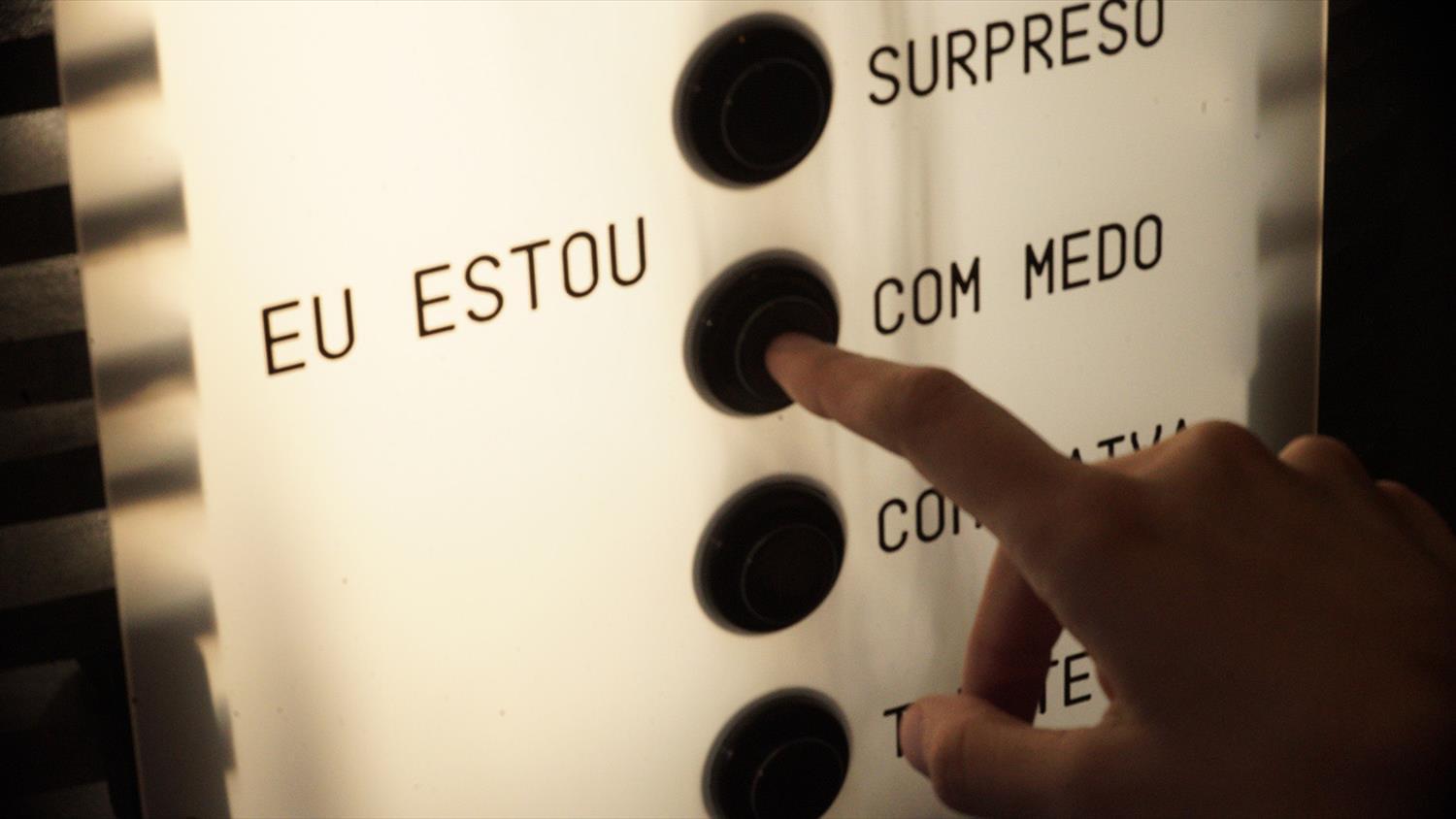 色彩情绪互动艺术空间——Guto Requena 的“Eu Estou”-5