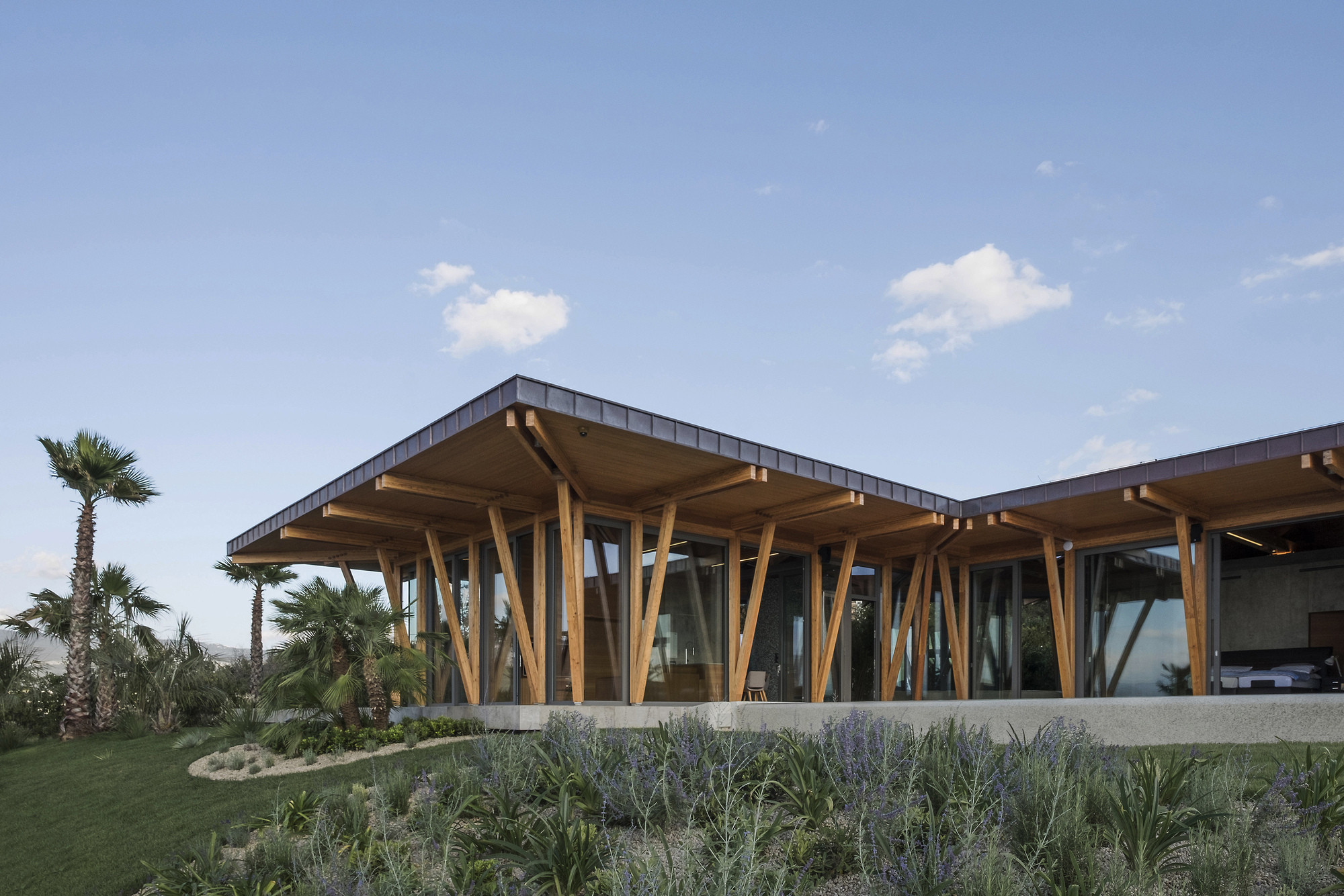 Wooden House / Turato Architects-35