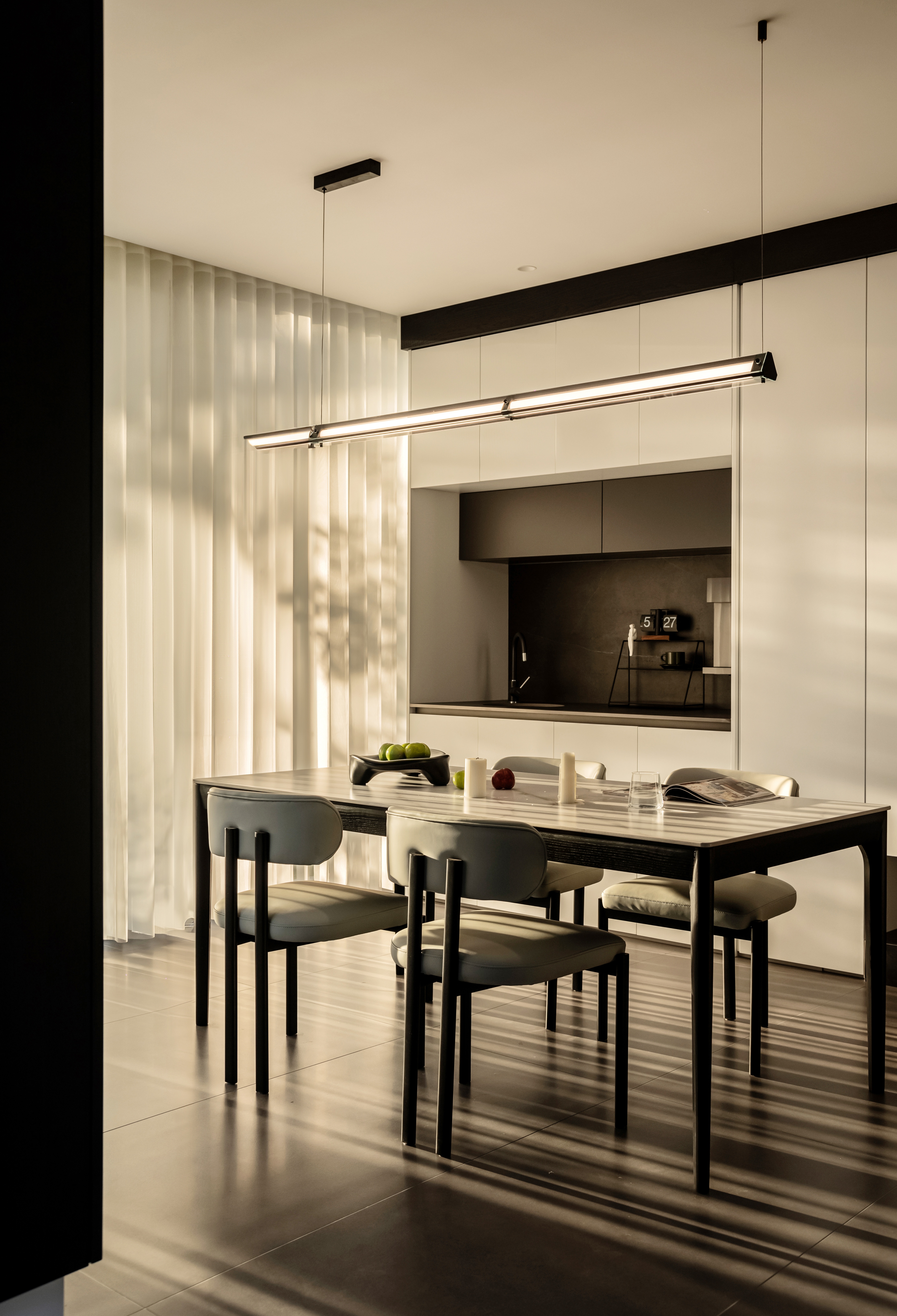 黑白重构,400㎡四层别墅的极简新生丨北岩-26