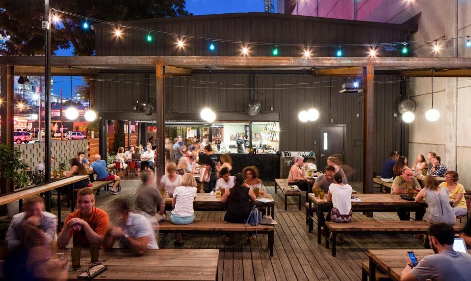 深圳木屋烧烤“恋上”空间设计 | 回归本源,恋上生活的不同阶段-57