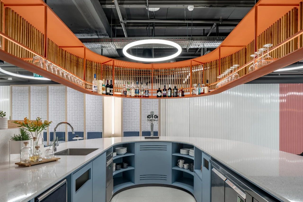 美学聚场娱乐办公设计-47