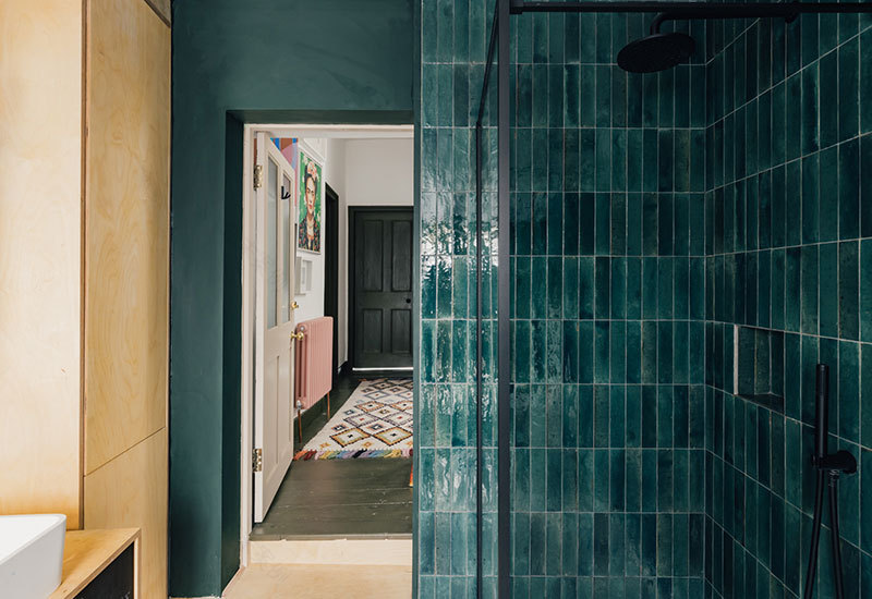 英国 200 年历史的彩色小屋-20