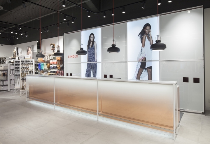 伦敦 Lindex 快时尚专卖店 | 现代简约风格的空间设计-5