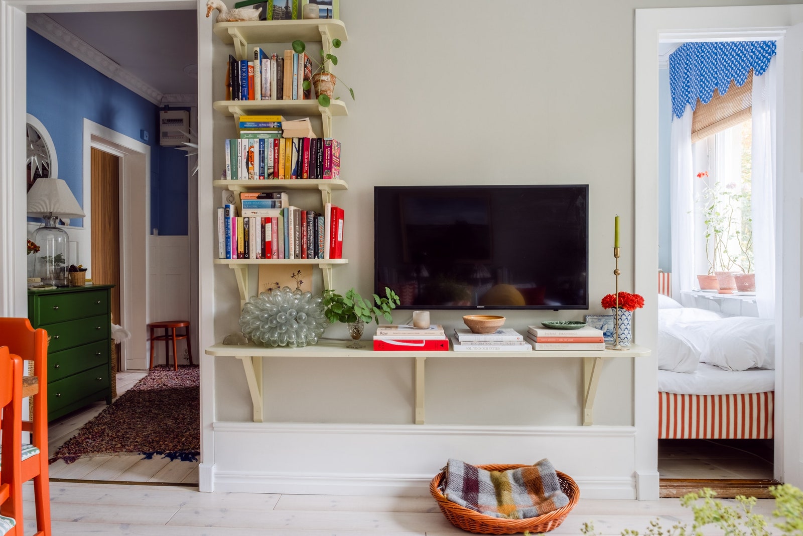 斯德哥尔摩的彩色梦想公寓 | Sebastian Bergström 的创意室内设计-21