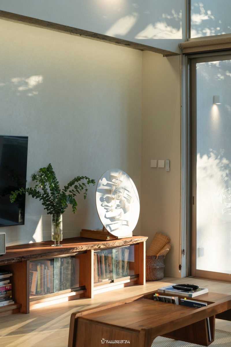 บ้านวิวภูเขาทรอปิคัลโมเดิร์น เปิดมุมมองสู่ดอยสุเทพ - บ้านและสวน-13