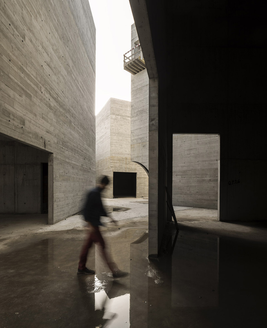 罗马风格艺术展示中心,葡萄牙 / spaceworkers-72