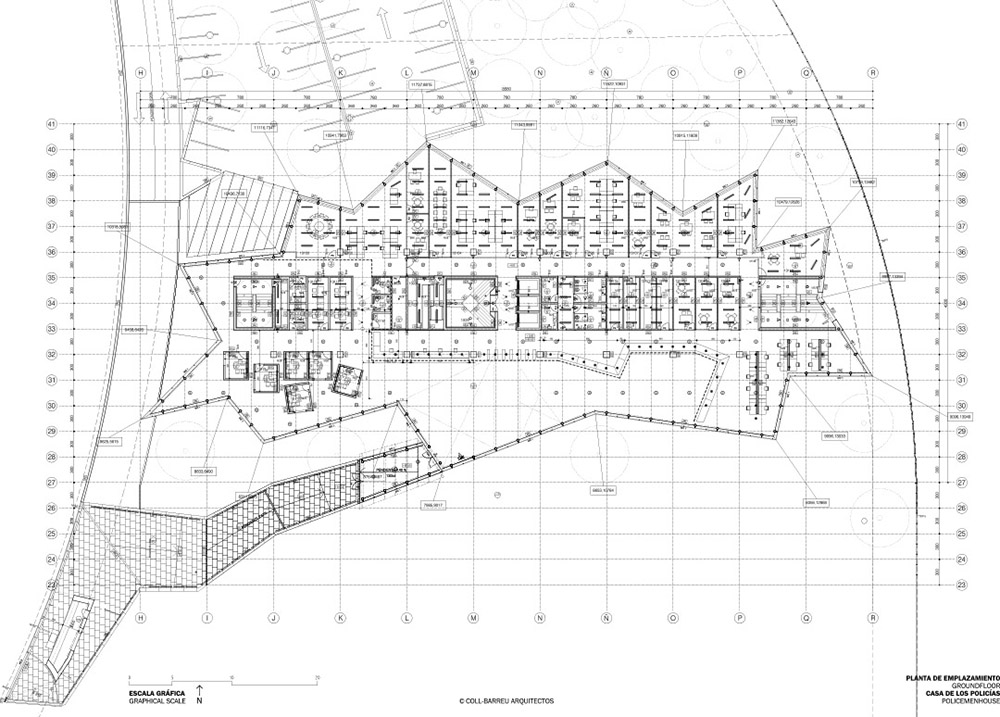 矿山上的警察局，西班牙 / Coll-barreu Arquitectos-17