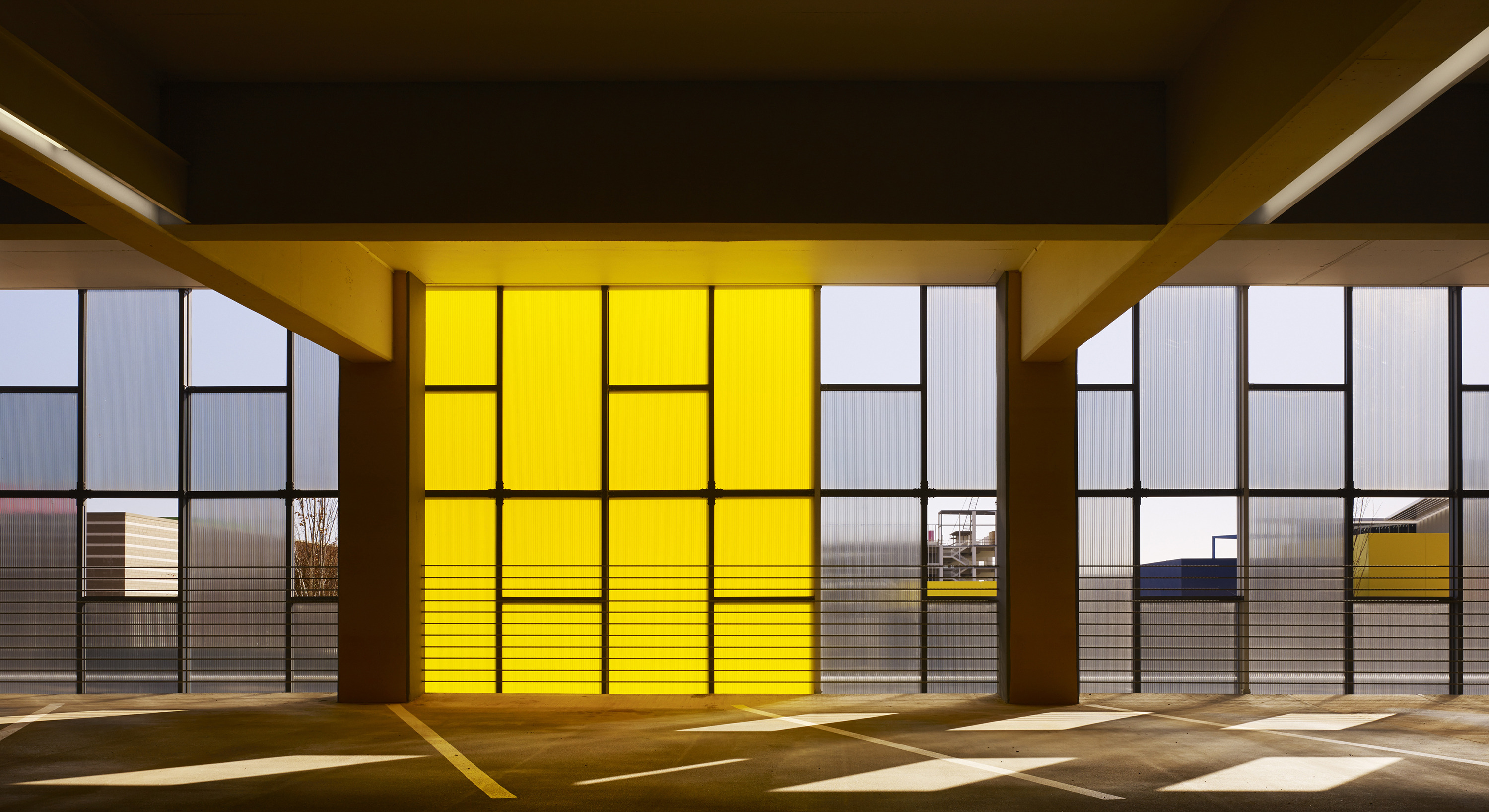 Rand Elliott Architects 打造停车建筑新形象-39