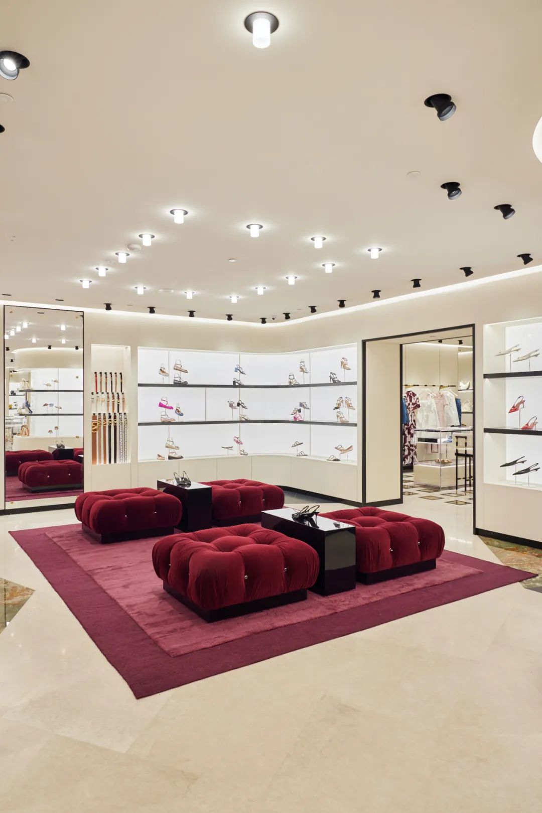Valentino 新加坡全新精品店-13