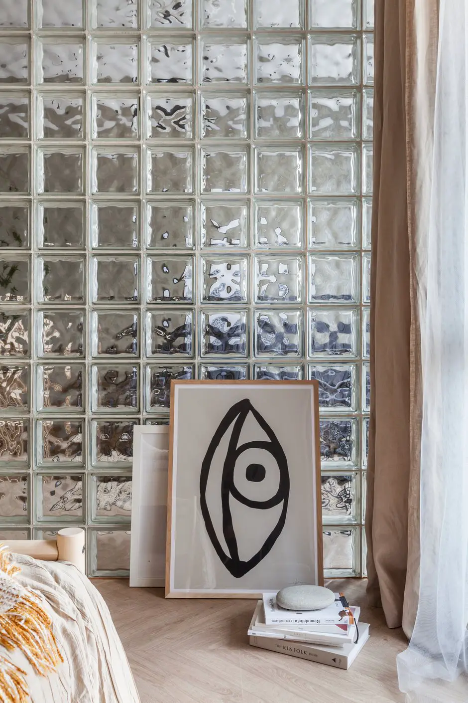 混凝土与胶合板的艺术碰撞 | 45 平米小公寓的极简设计-11