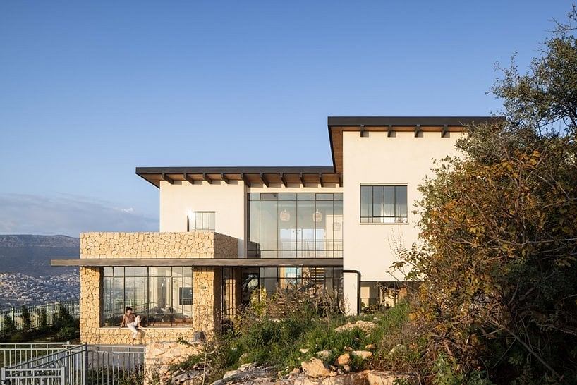 The House and the Landscape in Lower Galilee Blends With Nature-1