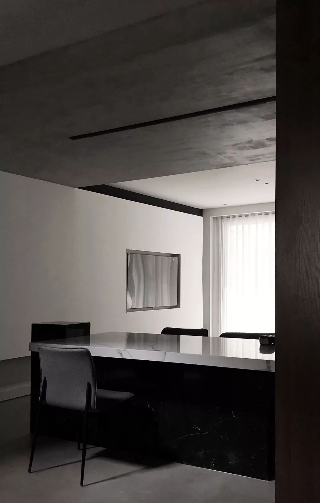 南京 220m²极简别墅 | 旧屋新生,自然光影与空间对话-18