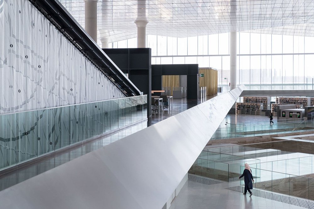 卡塔尔国家图书馆“宇宙幕帘”丨卡塔尔多哈丨OMA,Inside Outside-29