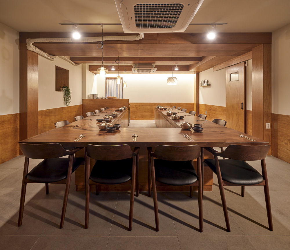 17 坪极简熊主题餐厅，温馨原木风打造-8